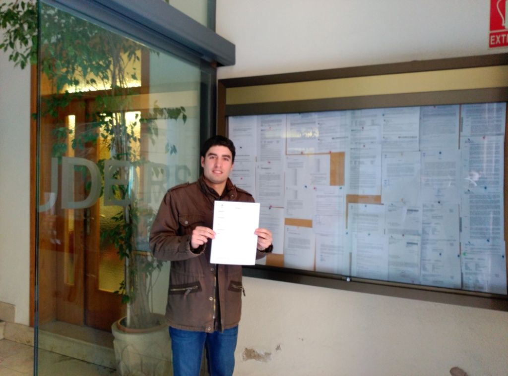 Moment de la presentació d'al·legacions al reglament (FOTO: CUP Riudoms)