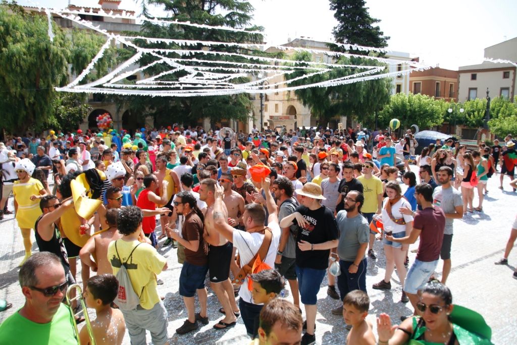 Festa final de la rua a la plaça de l'Església (FOTO: Carles Viñuales)