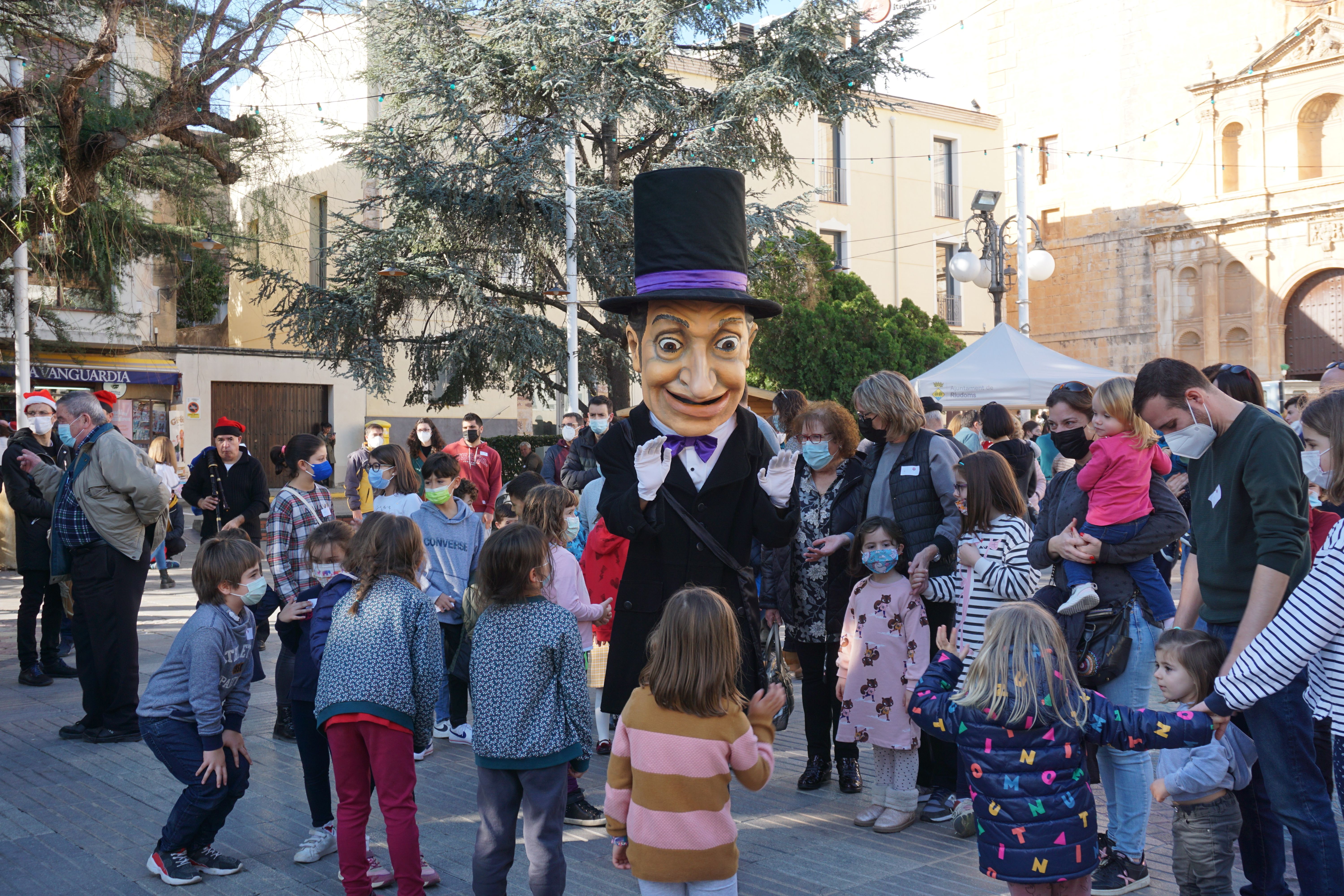 L'Home dels Nassos a la plaça de l'Església abans del sorteig