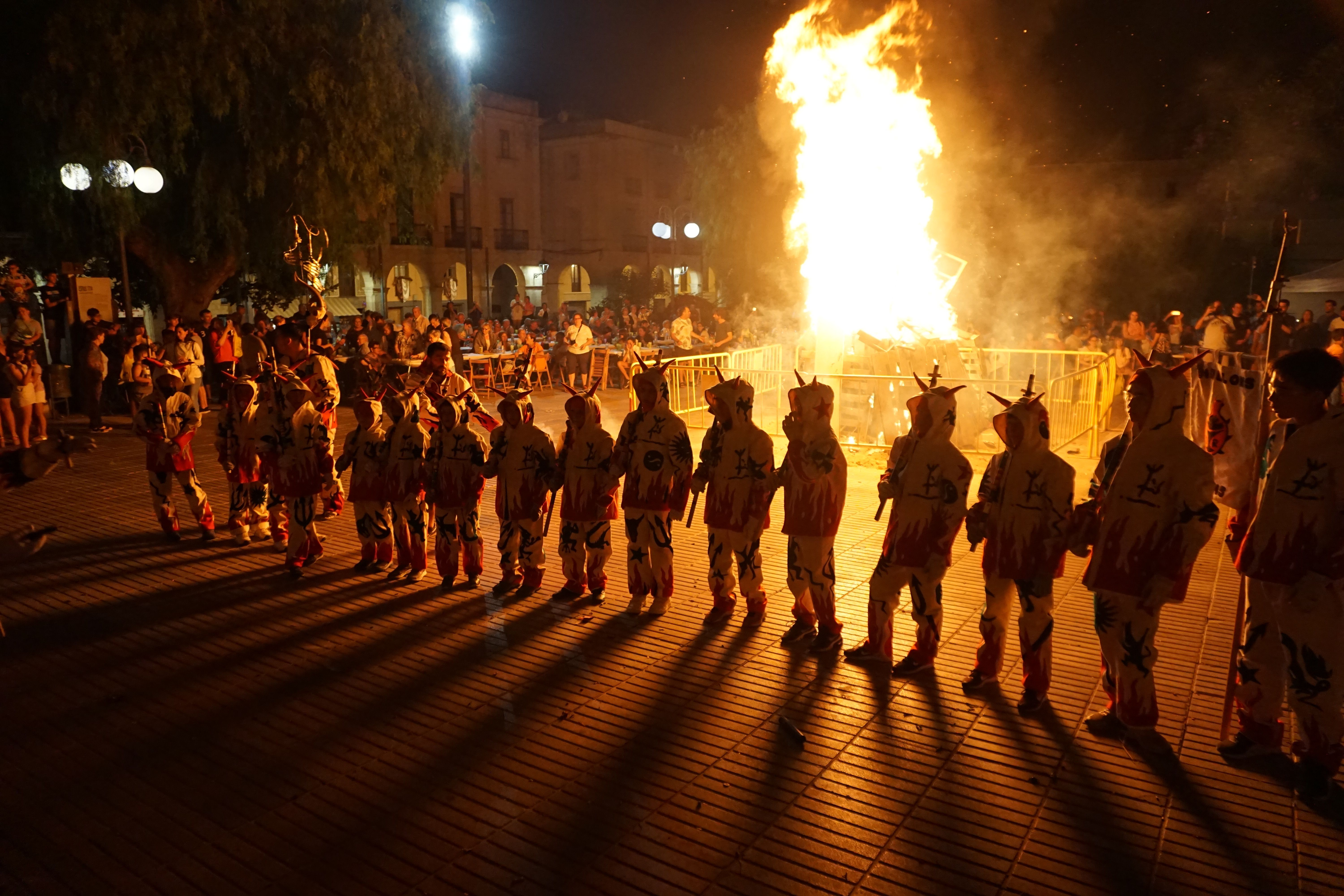 La Plaça de l'Església va acollir la celebració de la revetlla de Sant Joan
