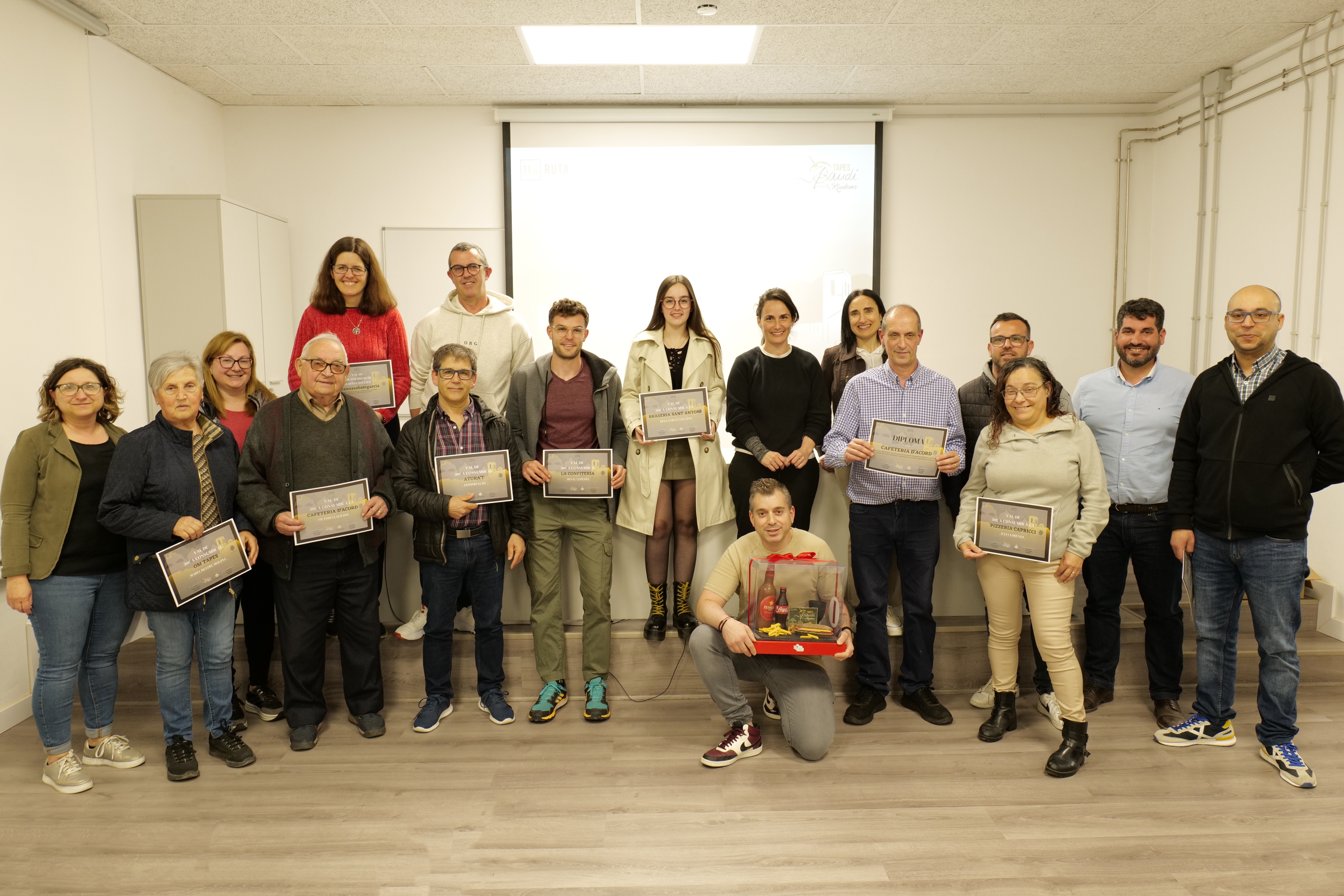 Els guardonats en l'11a Ruta de Tapes Gaudí. FOTO: Ajuntament de Riudoms Els guardonats en l'11a Ruta de Tapes Gaudí. FOTO: Ajuntament de Riudoms
