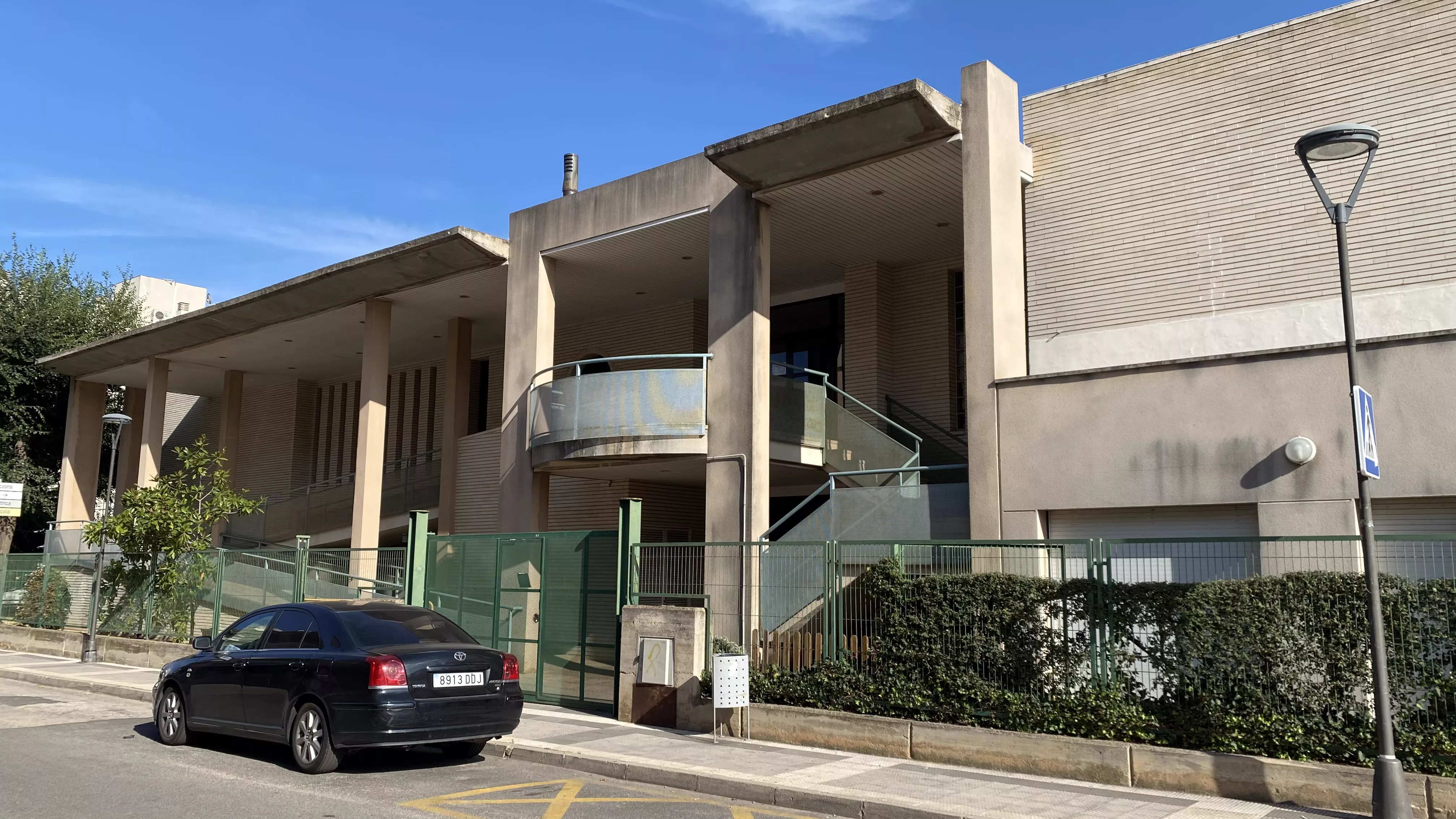 Entrada de la Llar d’Infants Picarols (FOTO: Paula Montalvo)