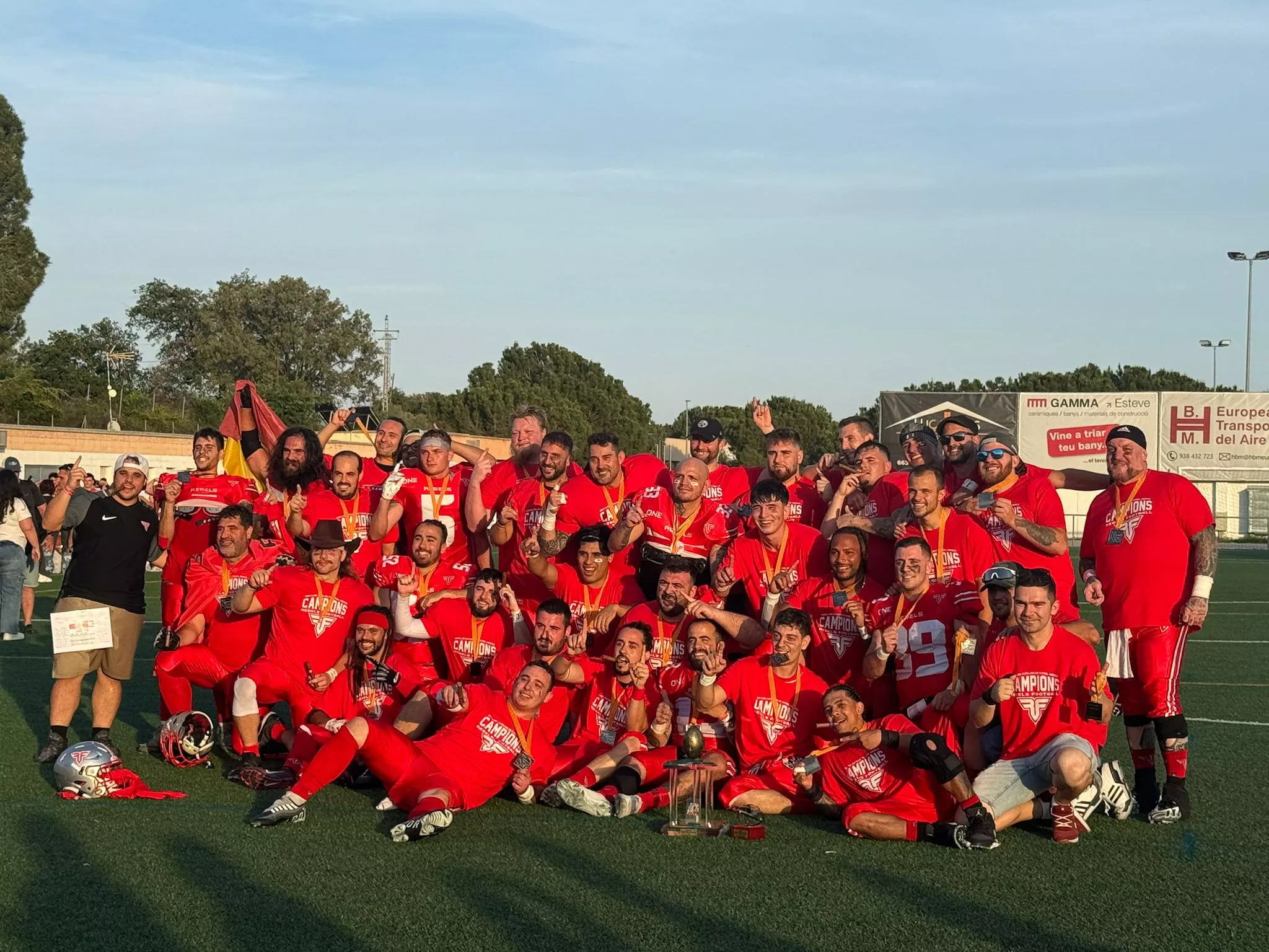 Els Rebels celebrant el campionat