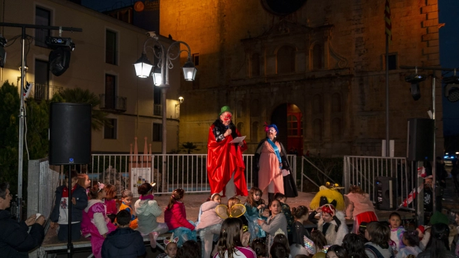 El Rei Carnestoltes en la Festa Familiar de divendres a la tarda El Rei Carnestoltes en la Festa Familiar de divendres a la tarda