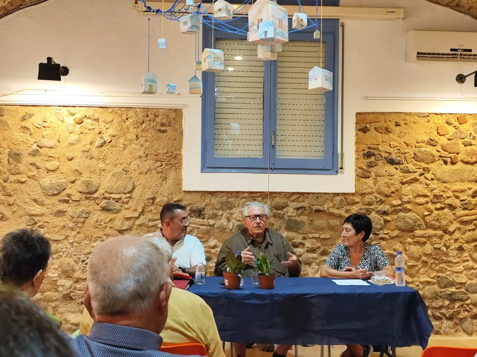 D'esquerra a dreta: Ramon Margalef, de la Secció de Gastronomia del CERAP, Pep Salsetes i Mariona Quadrada D'esquerra a dreta: Ramon Margalef, de la Secció de Gastronomia del CERAP, Pep Salsetes i Mariona Quadrada
