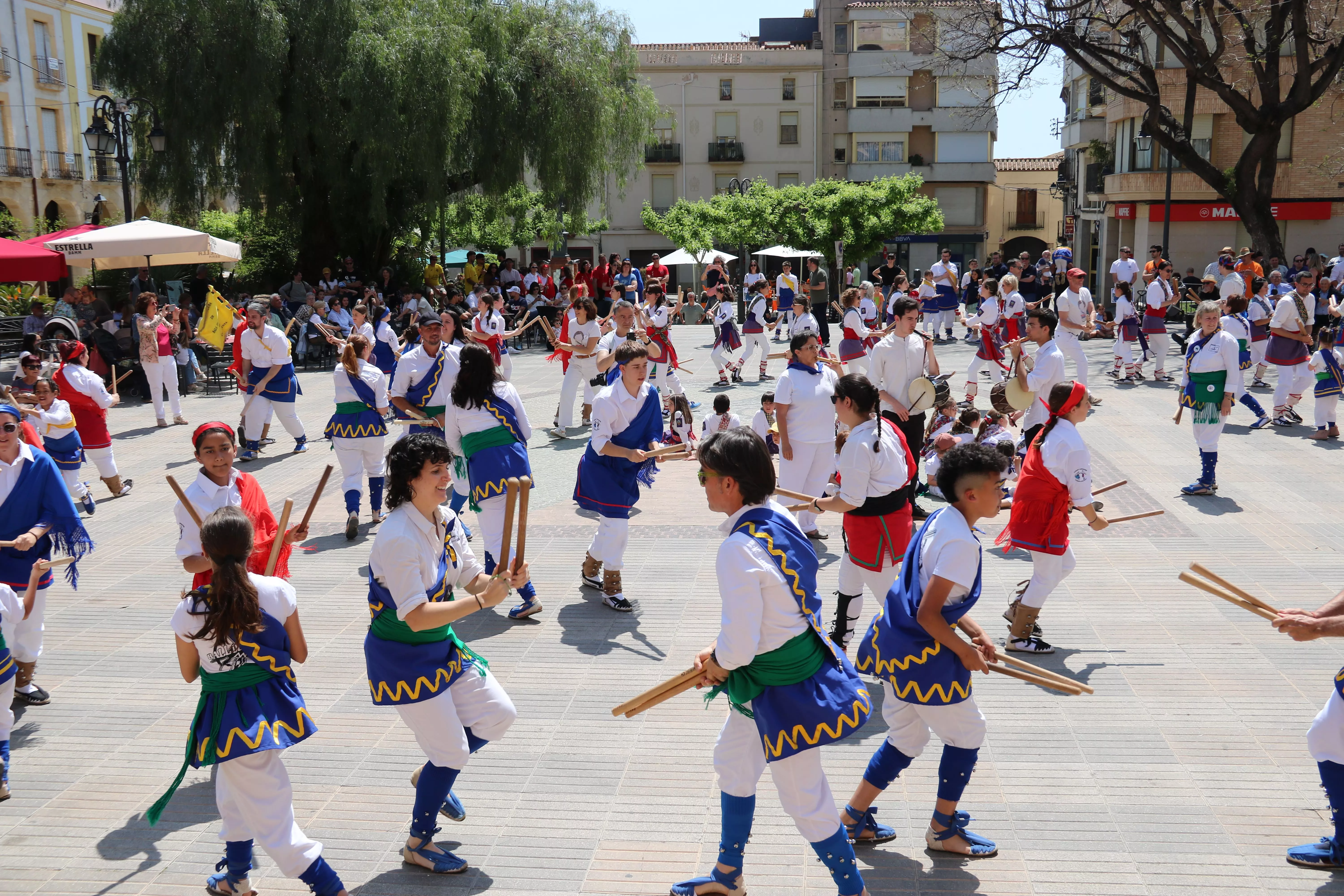 Ball conjunt de totes les colles participants