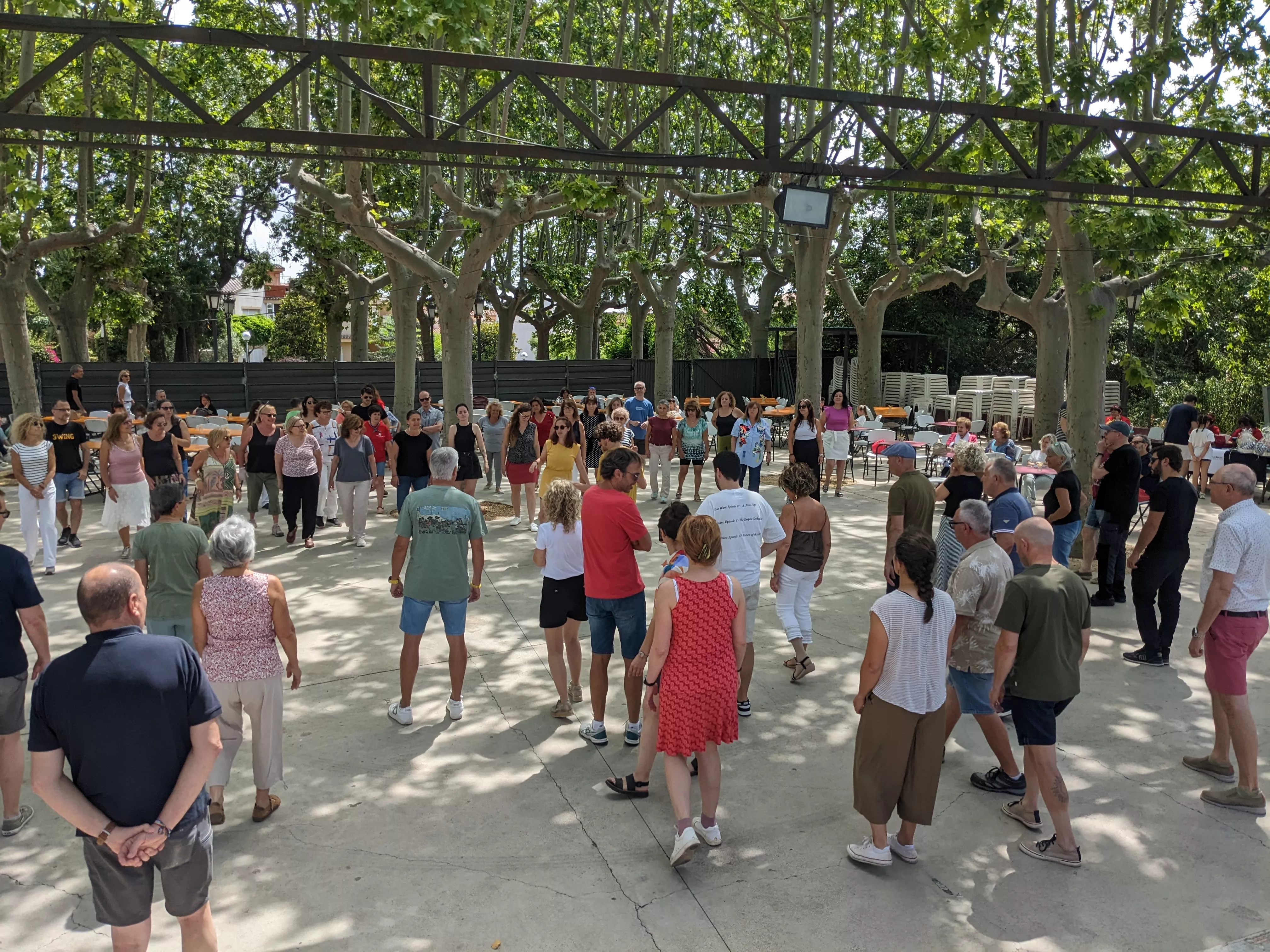 Classe introductòria al Lindy-hop Classe introductòria al Lindy-hop
