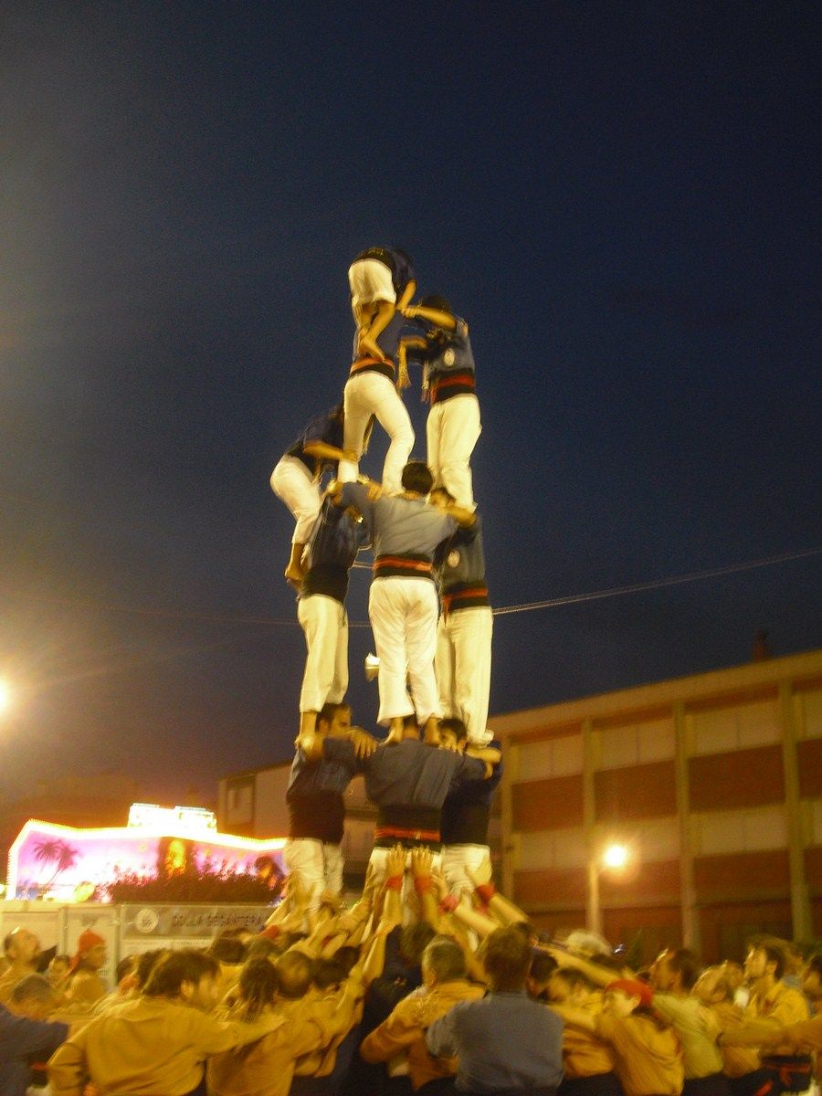 Fotografia d'un dels castells del Xiquets del Serrallo (FOTO: Enric Jódar)