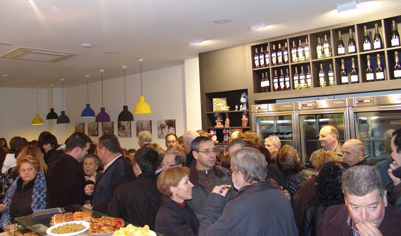 Inauguració de l'establiment (FOTO: família Rovira)