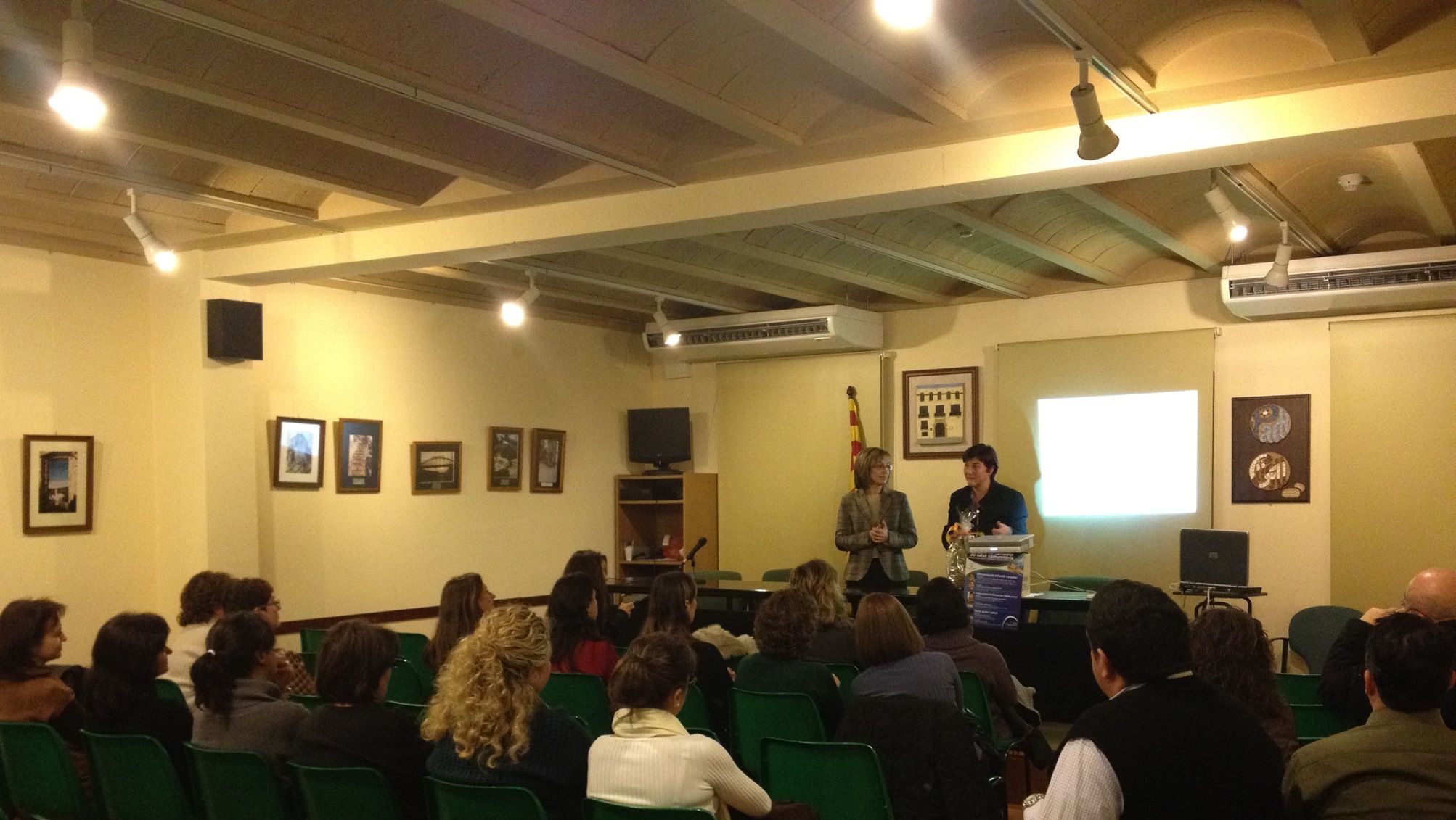 Xerrada de la Dra. Solà, la setmana passada (FOTO: Cedida)