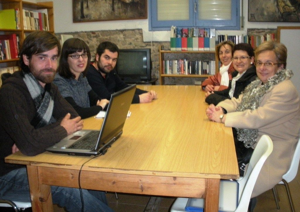 La Junta del CERAP i representants de Càrites, dilluns passat (FOTO: Cedida)