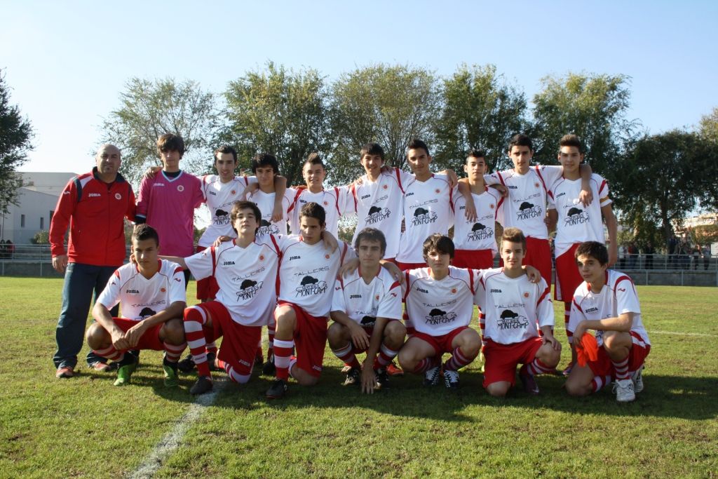 Foto de grup de l'equip Cadet A de l'EF Baix Camp (FOTO: EF Baix Camp) Foto de grup de l'equip Cadet A de l'EF Baix Camp (FOTO: EF Baix Camp)