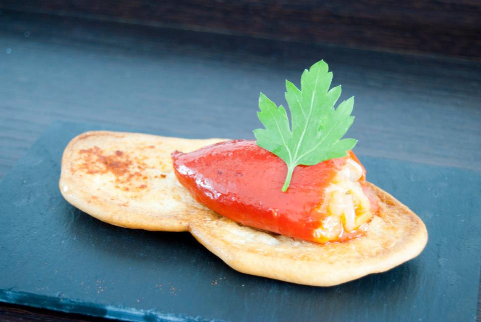 Una de les tapes salades, inspirades en la coca en recapte (FOTO: Cedida) Una de les tapes salades, inspirades en la coca en recapte (FOTO: Cedida)