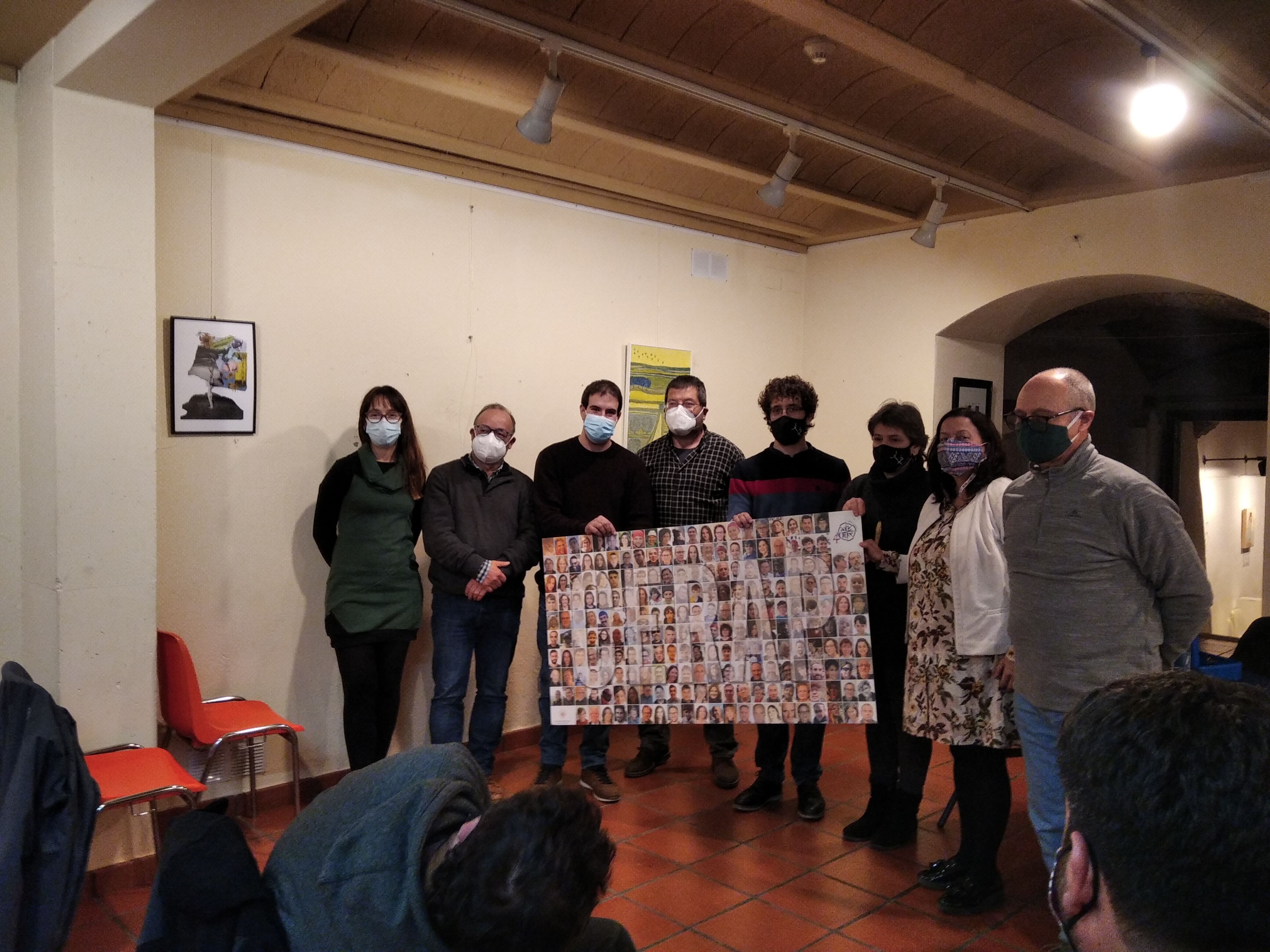 La nova Junta del CERAP amb els membres de la Junta sortint