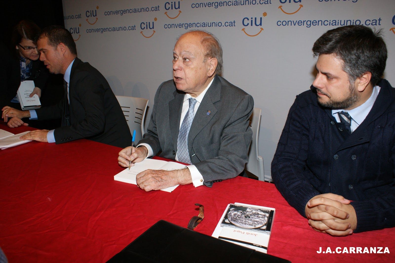 Jordi Pujol, en un acte electoral a Riudoms del passat 2012 (FOTO:  J.A. Carranza)