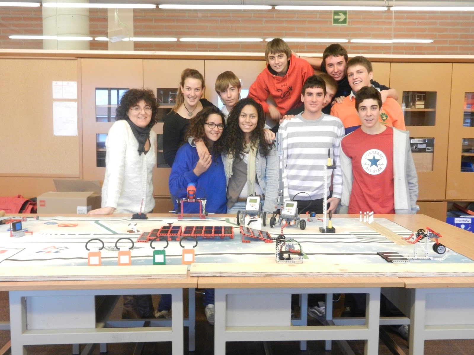 Els participants a la iniciativa (FOTO: INS Joan Guinjoan)