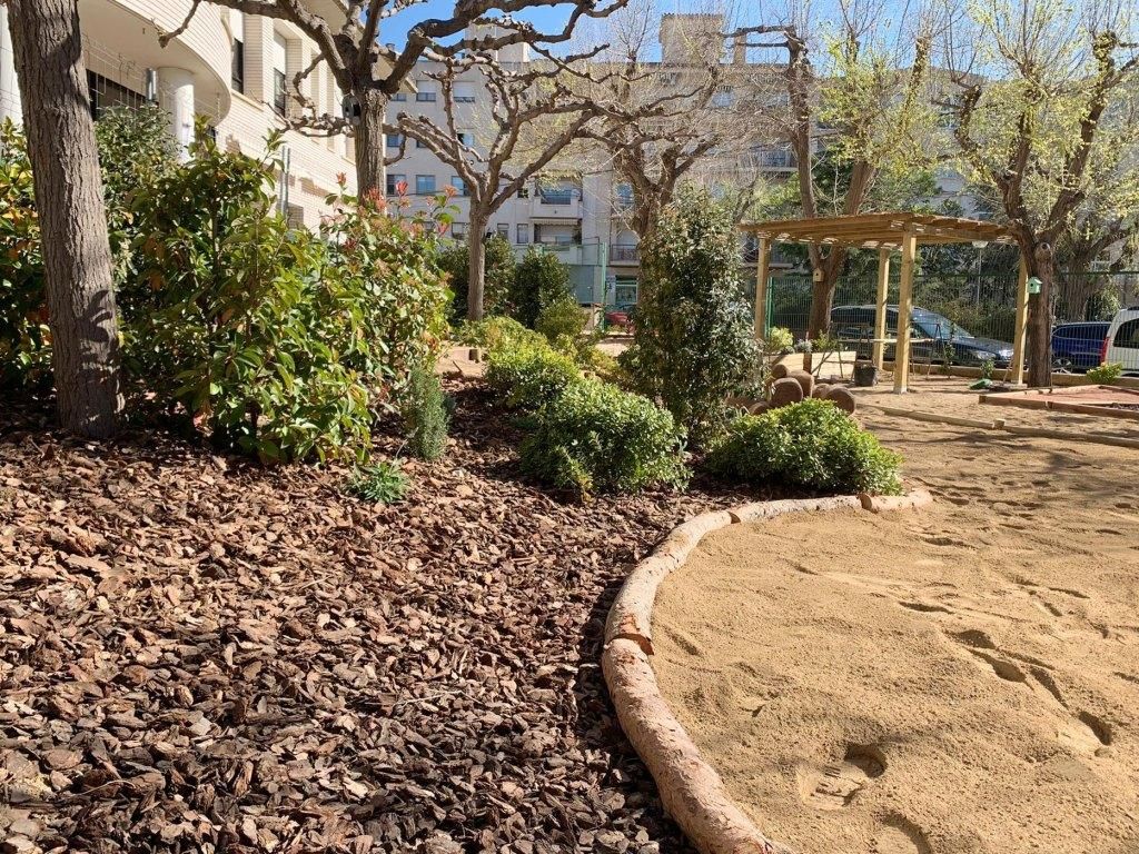 Pati de la Llar d'Infants Municipal, que s'ha acabat de remodelar en les últimes setmanes